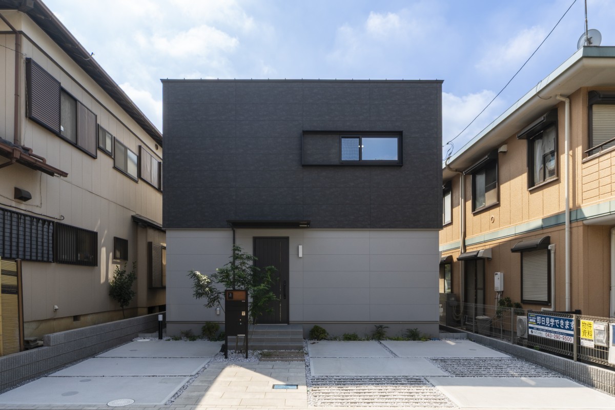 たっぷり収納で片付け上手になれる家